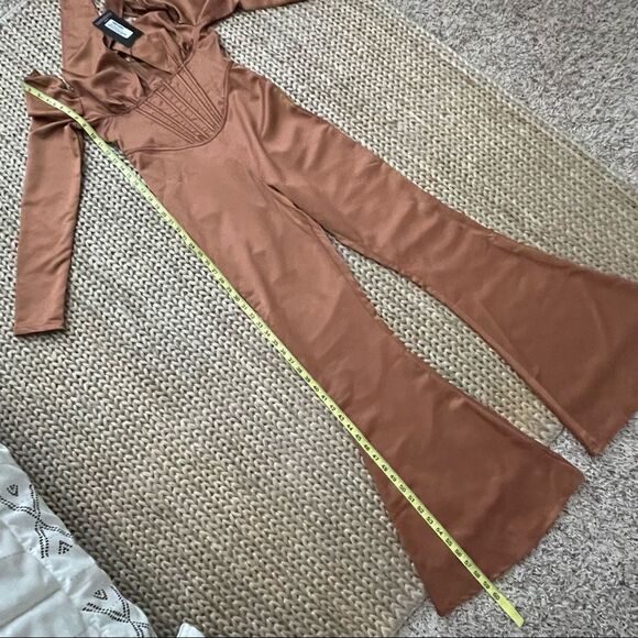 NWT Pretty Little Thing Chocolate Satin Corset Detail Cross Bust Jumpsuit Size 4 - Picture 11 of 16